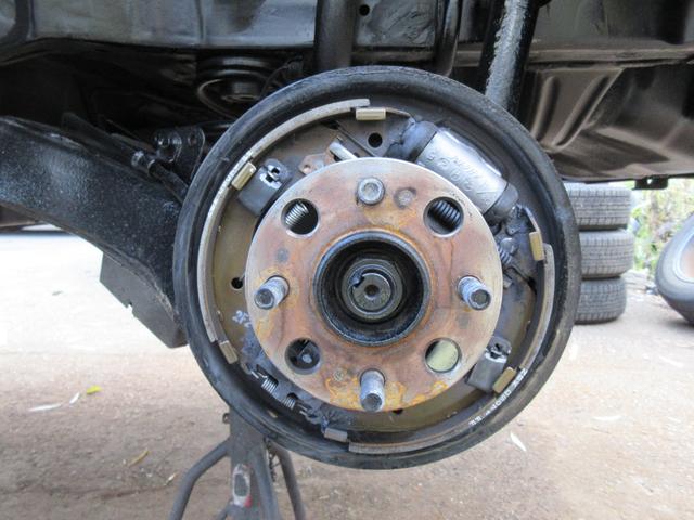 フィット シーズ　４ＷＤ　オートマ　ナビ取説有　ブルートゥース　ＤＶＤ再生　バックカメラ　フルセグＴＶ　エンスタ　ＥＴＣ　ノックスドール施工済　ドラレコ　夏冬タイヤ付　オートエアコン　ミラーヒーター　フロント熱線（47枚目）