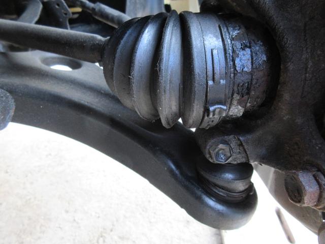 スクラム ＰＡ　パートタイマ４ＷＤ　マニュアル５速　速衝突安全ボディ　集中ドアロック　エアコン　パワステ　ＣＤコンポ　２スピーカー　夏冬タイヤ付　フロアー塗装済み（42枚目）