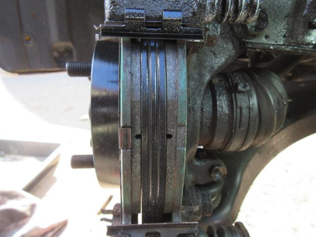 スクラム ＰＡ　パートタイマ４ＷＤ　マニュアル５速　速衝突安全ボディ　集中ドアロック　エアコン　パワステ　ＣＤコンポ　２スピーカー　夏冬タイヤ付　フロアー塗装済み（45枚目）