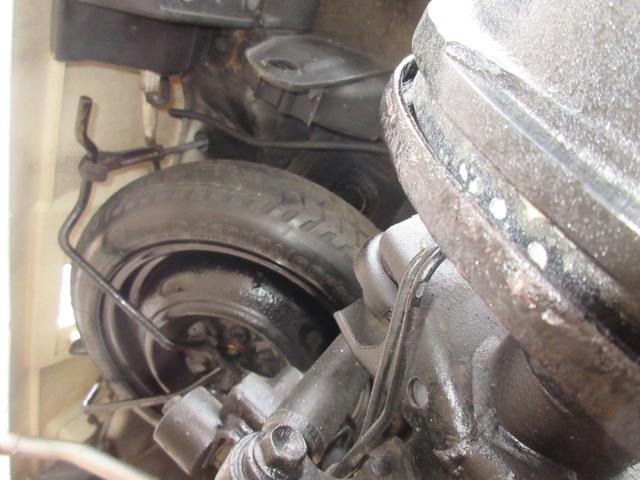 スクラム ＰＡ　パートタイマ４ＷＤ　マニュアル５速　速衝突安全ボディ　集中ドアロック　エアコン　パワステ　ＣＤコンポ　２スピーカー　夏冬タイヤ付　フロアー塗装済み（67枚目）