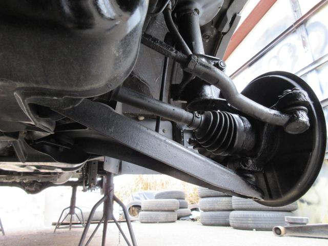 スクラム ＰＡ　パートタイマ４ＷＤ　マニュアル５速　速衝突安全ボディ　集中ドアロック　エアコン　パワステ　ＣＤコンポ　２スピーカー　夏冬タイヤ付　フロアー塗装済み（80枚目）