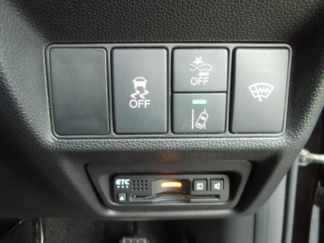 ステップワゴンスパーダ スパーダ・クールスピリットホンダセンシング HondaSENSING・360度カメラ・ETC・エンジンスターター・フルセグTV・純正メモリーナビ・両側電動スライドドア・LEDヘッドライト・Bluetooth接続・ドライブレコーダー(13枚目)