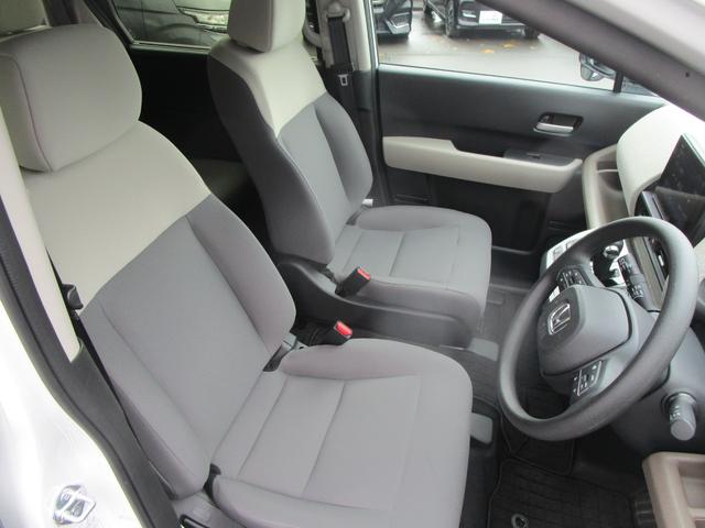 フリード e:HEVエアー Biz HondaSENSING・バックカメラ・ETC・純正メモリーナビ・LEDヘッドライト・両側電動スライドドア・シートヒーター・Bluetooth接続・ドライブレコーダー(29枚目)