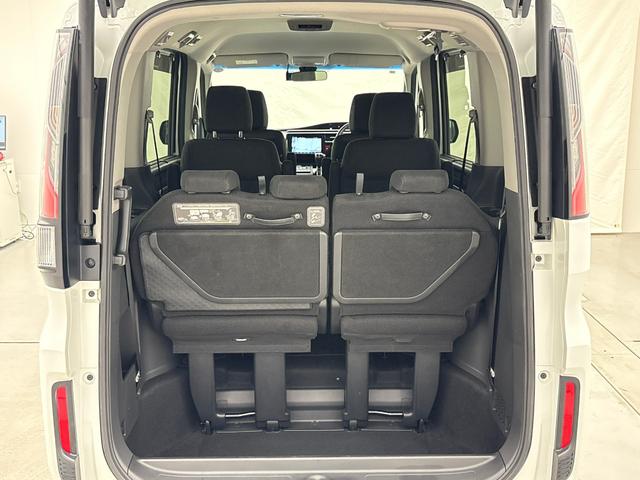 ステップワゴンスパーダ スパーダホンダセンシング　純正フルセグナビ・Ｒカメラ・Ｂｌｕｅｔｏｏｔｈ・ＵＳＢ入力・エンスタ・ＥＴＣ・ＬＥＤライト・左右電動スライドドア・純正フロントドラレコ・（13枚目）