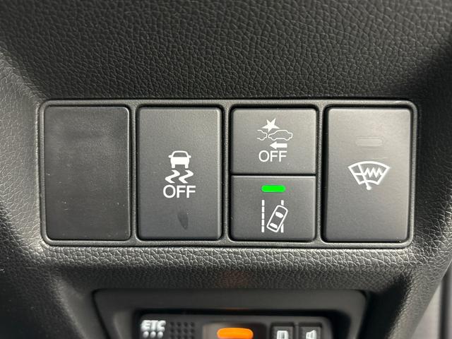 ステップワゴンスパーダ スパーダホンダセンシング　純正フルセグナビ・Ｒカメラ・Ｂｌｕｅｔｏｏｔｈ・ＵＳＢ入力・エンスタ・ＥＴＣ・ＬＥＤライト・左右電動スライドドア・純正フロントドラレコ・（18枚目）