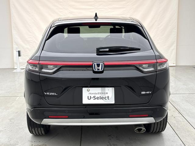 ヴェゼル ｅ：ＨＥＶＺ　ＨｏｎｄａＳＥＮＳＩＮＧ・３６０度カメラ・ＥＴＣ・ＨｏｎｄａＣＯＮＮＥＣＴディスプレイ・ＬＥＤヘッドライト・シートヒーター・Ｂｌｕｅｔｏｏｔｈ接続（5枚目）