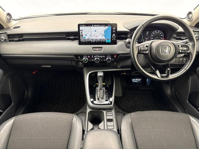 ヴェゼル ｅ：ＨＥＶＺ　ＨｏｎｄａＳＥＮＳＩＮＧ・３６０度カメラ・ＥＴＣ・ＨｏｎｄａＣＯＮＮＥＣＴディスプレイ・ＬＥＤヘッドライト・シートヒーター・Ｂｌｕｅｔｏｏｔｈ接続（7枚目）