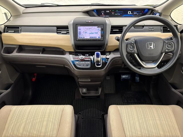 フリードハイブリッド ハイブリッド・Ｇホンダセンシング（3枚目）