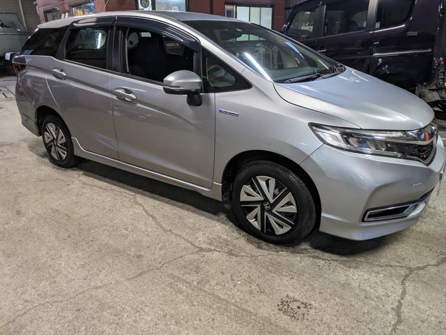 シャトル ハイブリッド ホンダセンシング 4WD ナビ TV LEDライト フォグランプ(8枚目)