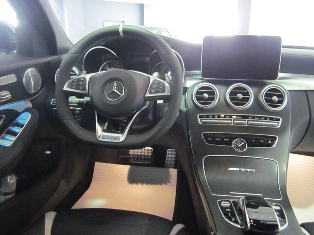C63 S 革シート バックカメラ 19インチアルミ 左H(15枚目)