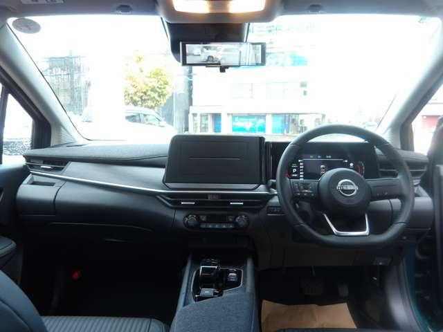 オーラ 1.2 G FOUR レザーエディション 4WD 当社試乗車アップ アラウンドビューモニタ(3枚目)