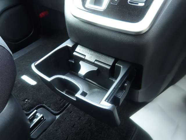 セレナ 2.0 ハイウェイスター Vセレクション 4WD プロパイロット(20枚目)