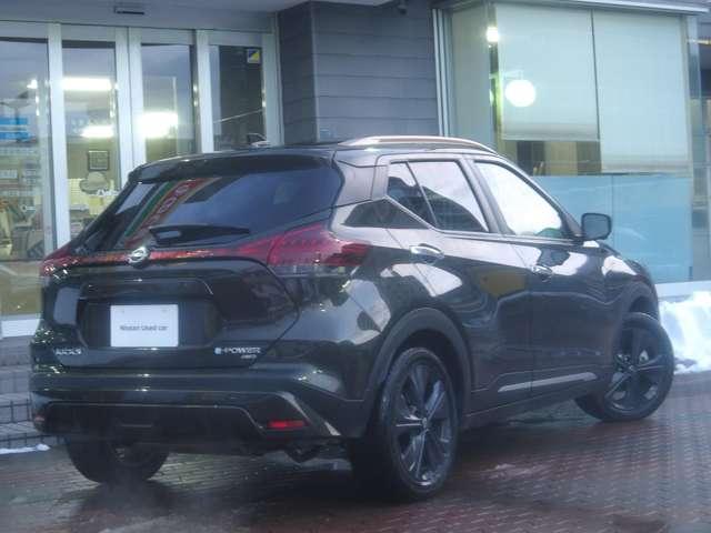 キックス １．２　Ｘ　ＦＯＵＲ　９０周年記念車　（ｅ－ＰＯＷＥＲ）　４ＷＤ　当社社用車アップ　プロパイロット（2枚目）