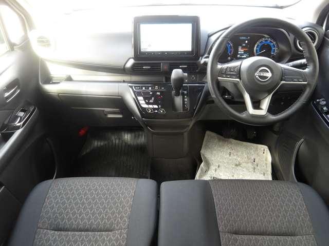 デイズ ６６０　ハイウェイスターＸ　４ＷＤ　社外９インチメモリーナビゲーション（3枚目）