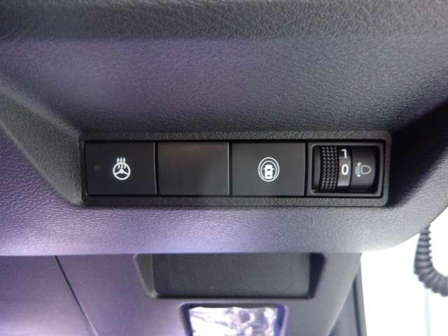 ノート １．２　Ｓ　ＦＯＵＲ　４ＷＤ　社外９インチメモリーナビゲーション（10枚目）