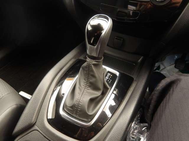 エクストレイル ２．０　２０Ｓ　Ｖセレクション　２列車　４ＷＤ　２０Ｓ　Ｖセレクション　社外ナビゲーション（8枚目）