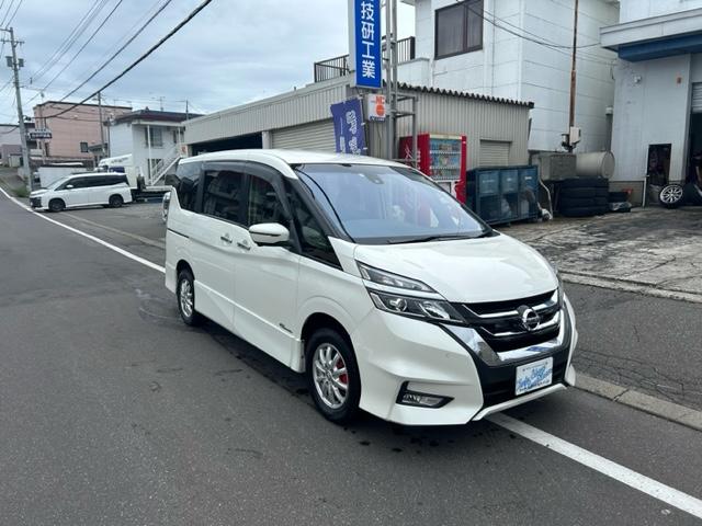 日産 セレナ