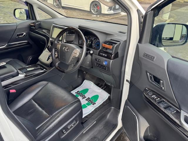 納車前に、専門スタッフがピカピカに内外美装をして納車いたします☆