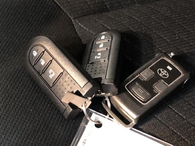 ルーミー Ｘ　Ｓ　ウォークスルー　衝突軽減システム　ＥＳＣ　バックカメラ　アイドリングストップ　ＤＶＤ再生　４ＷＤ　盗難防止システム　ワンセグ　ＡＢＳ　ＥＴＣ　エアコン　スマートキー　メモリーナビ　ナビ＆ＴＶ（20枚目）