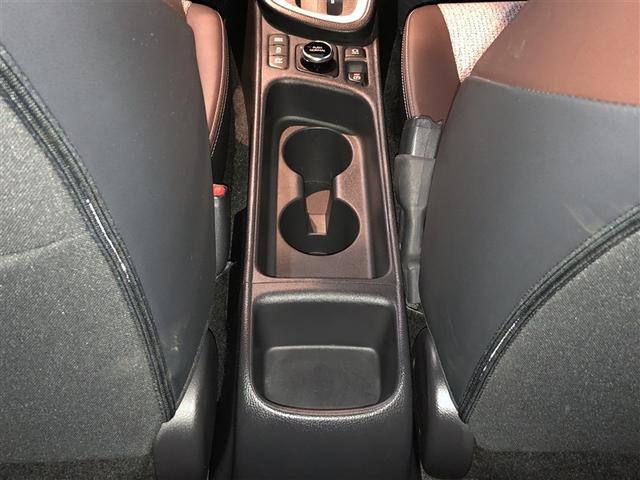 ヤリスクロス ハイブリッドＺ　クルーズＣ　横滑防止装置　リアカメラ　フルセグ地デジ　ＬＥＤライト　メモリーナビゲーション　ナビ＆ＴＶ　盗難防止装置　電動シート　ＡＷ　キーレス　寒冷地仕様　スマートキー　ＡＢＳ　４ＷＤ　エアバッグ（31枚目）