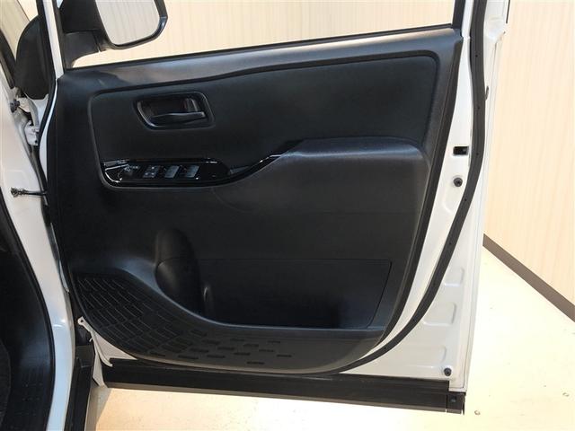 ノア Ｓｉ　フルタイム４ＷＤ　ナビ＆ＴＶ　リアクーラー　ＬＥＤヘッドライト　スマートキー　クルーズコントロール　フルセグ　ＥＳＣ　フルフラット　寒冷地仕様車　３列シート　ＥＴＣ車載器　ＤＶＤ　片側電動スライドドア（13枚目）