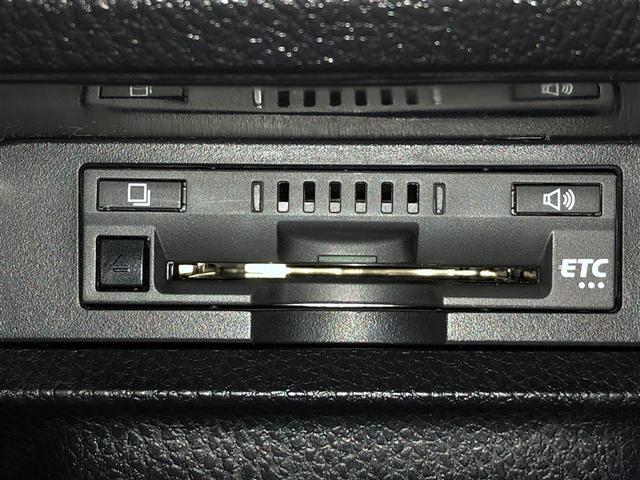 ノア Ｓｉ　フルタイム４ＷＤ　ナビ＆ＴＶ　リアクーラー　ＬＥＤヘッドライト　スマートキー　クルーズコントロール　フルセグ　ＥＳＣ　フルフラット　寒冷地仕様車　３列シート　ＥＴＣ車載器　ＤＶＤ　片側電動スライドドア（24枚目）