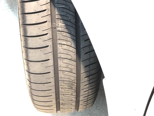 ノア Ｓｉ　フルタイム４ＷＤ　ナビ＆ＴＶ　リアクーラー　ＬＥＤヘッドライト　スマートキー　クルーズコントロール　フルセグ　ＥＳＣ　フルフラット　寒冷地仕様車　３列シート　ＥＴＣ車載器　ＤＶＤ　片側電動スライドドア（36枚目）