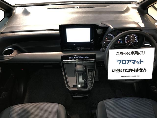 ノア Ｘ　ダブルエアコン　ＬＥＤヘッド　盗難防止システム　バックカメラ　オートエアコン　クルーズコントロール　４ＷＤ　エアバッグ　ＡＢＳ　寒冷地仕様　ミュージックプレイヤー接続可　３列シート　キーレス　ＴＳＳ（2枚目）