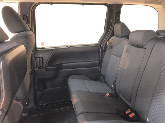 ノア Ｘ　ダブルエアコン　ＬＥＤヘッド　盗難防止システム　バックカメラ　オートエアコン　クルーズコントロール　４ＷＤ　エアバッグ　ＡＢＳ　寒冷地仕様　ミュージックプレイヤー接続可　３列シート　キーレス　ＴＳＳ（11枚目）