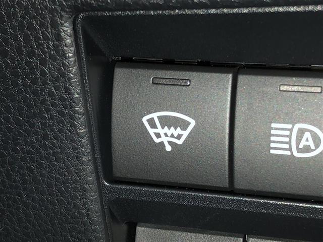 ノア Ｘ　ダブルエアコン　ＬＥＤヘッド　盗難防止システム　バックカメラ　オートエアコン　クルーズコントロール　４ＷＤ　エアバッグ　ＡＢＳ　寒冷地仕様　ミュージックプレイヤー接続可　３列シート　キーレス　ＴＳＳ（25枚目）