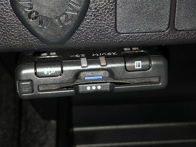 ピクシスエポック Ｘ　ＳＡＩＩＩ　誤発進抑制機能　横滑防止装置　キーレスエントリー　ＬＥＤヘッドライト　ＥＴＣ　アイドリングストップ　４ＷＤ　ナビ　バックカメラ　ＡＢＳ　エアコン　Ｗエアバック　メモリーナビ（18枚目）