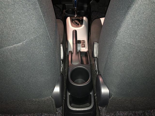 アクア Ｓ　スマートキープッシュスタート　キーレスエントリ　フルセグ地デジ　イモビ　ナビ＆ＴＶ　オートエアコン　デュアルエアバック　ＥＳＣ　パワーウィンドウ　ＤＶＤ再生可能　アルミホイール　ＳＲＳ　ＡＢＳ（31枚目）