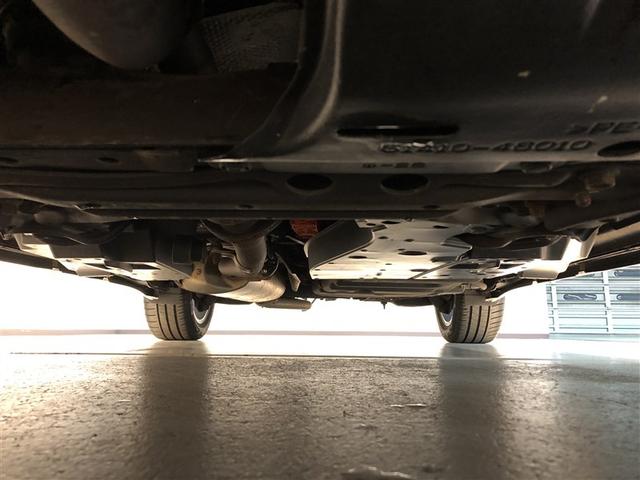 ハリアーハイブリッド プログレス メタル アンド レザーパッケージ 衝突軽減ブレーキ クルコン AW 本革シート DVD再生 ミュージックプレイヤー接続可 エアロ 記録簿有 LEDヘッドランプ Pシート メモリーナビ 横滑り防止装置 バックカメラ ナビ&TV 4WD(10枚目)