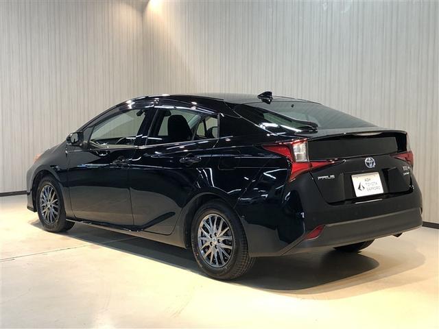 プリウス A PCS AC100V電源 LEDランプ パワーシート ドライブレコーダー 4WD オートエアコン ETC付 ミュージックプレイヤー接続可 盗難防止システム ナビ&TV スマートキー オートクルーズ(8枚目)