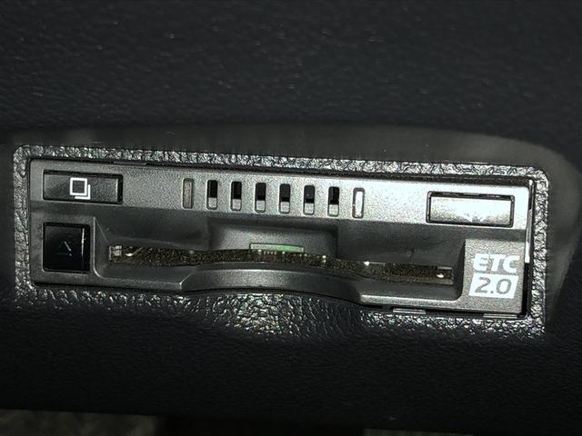 プリウス A PCS AC100V電源 LEDランプ パワーシート ドライブレコーダー 4WD オートエアコン ETC付 ミュージックプレイヤー接続可 盗難防止システム ナビ&TV スマートキー オートクルーズ(24枚目)