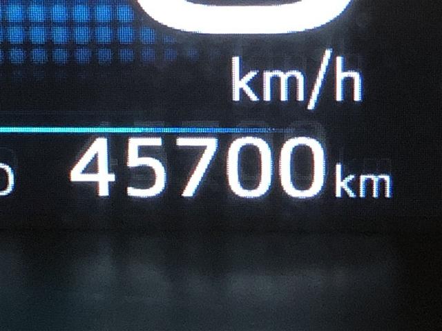 プリウス A PCS AC100V電源 LEDランプ パワーシート ドライブレコーダー 4WD オートエアコン ETC付 ミュージックプレイヤー接続可 盗難防止システム ナビ&TV スマートキー オートクルーズ(36枚目)