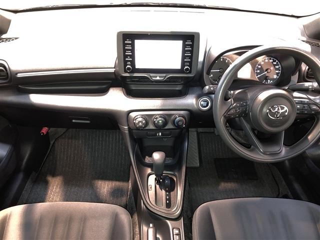 ヤリス Ｘ　追突防止装置　ＶＳＣ　スマートキー＆プッシュスタート　イモビライザー　寒冷地仕様　Ｂカメラ　マニュアルエアコン　ＥＴＣ付　ナビ　Ａクルコン　レンタアップ　４ＷＤ　パワーウインドウ　ＡＢＳ　キーレス（2枚目）