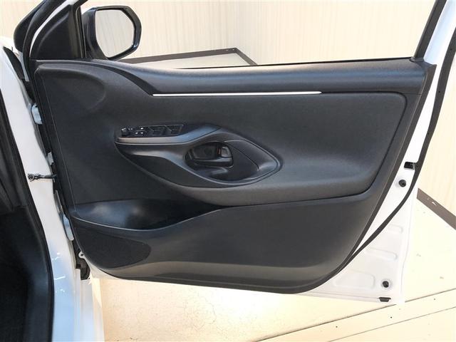 ヤリス Ｘ　追突防止装置　ＶＳＣ　スマートキー＆プッシュスタート　イモビライザー　寒冷地仕様　Ｂカメラ　マニュアルエアコン　ＥＴＣ付　ナビ　Ａクルコン　レンタアップ　４ＷＤ　パワーウインドウ　ＡＢＳ　キーレス（12枚目）