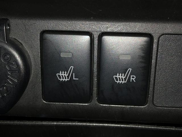 ルーミー Ｘ　Ｓ　ウォークスルー　衝突軽減システム　ＥＳＣ　アイドリングストップ　４ＷＤ　盗難防止システム　ＡＵＸ　ワンセグ　ドライブレコーダー　ＡＢＳ　ＥＴＣ　エアコン　スマートキー　メモリーナビ　ナビ＆ＴＶ（27枚目）