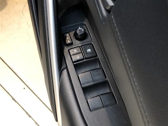 カローラクロス ハイブリッド　Ｇ　オートクルーズコントロール　ドライブレコーダー　ＥＴＣ　バックカメラ　ＬＥＤヘッドライト　ナビ　４ＷＤ　衝突被害軽減システム　メモリーナビ　オートエアコン　スマートキー　寒冷地仕様（15枚目）