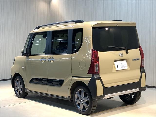 タント ファンクロスターボ　横滑防止　ＬＥＤ　盗難防止装置　キーレス　ベンチシート　サイドエアバッグ　両側ＰＳＤ　４ＷＤ　スマートキー　アルミホイール　パワーウインドウ　エアコン　ＡＢＳ　ミュージックプレイヤー接続可（5枚目）