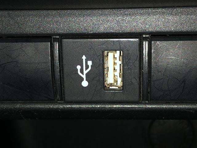 ヤリス X 追突防止装置 VSC スマートキー&プッシュスタート イモビライザー 寒冷地仕様 Bカメラ マニュアルエアコン ETC付 ナビ Aクルコン レンタアップ 4WD パワーウインドウ ABS キーレス(26枚目)