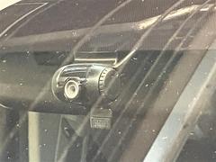 ドライブレコーダー♪万が一事故が起こってしまった際に役立ちます。録画された映像は、事故の状況を判断する場合の証拠にもなることもありますので安心ですよね（＾＾） 6