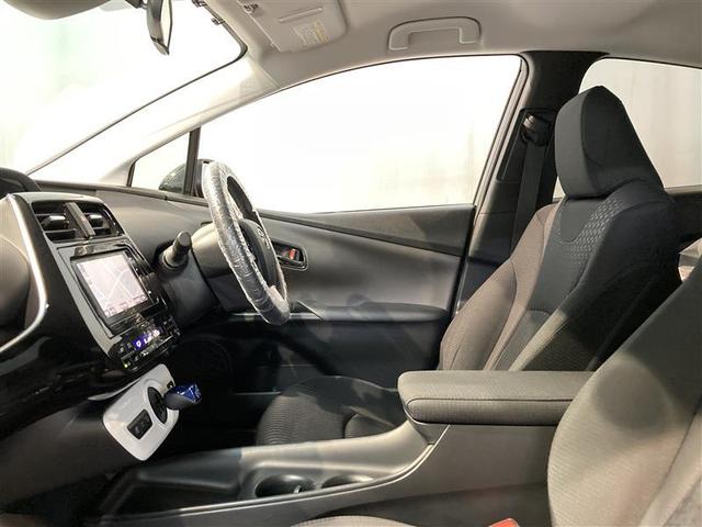 S 4WD フルセグ HDDナビ DVD再生 バックカメラ 衝突被害軽減システム ETC LEDヘッドランプ(7枚目)