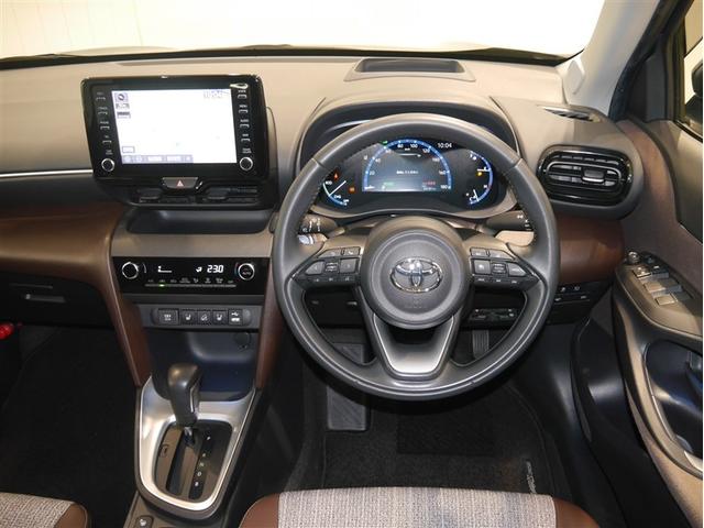 ヤリスクロス ハイブリッドＺ　クルーズＣ　横滑防止装置　リアカメラ　ワンオーナー車　フルセグ地デジ　ＬＥＤライト　メモリーナビゲーション　点検記録簿　ナビ＆ＴＶ　盗難防止装置　電動シート　ドライブレコーダー　ＡＷ　キーレス　ＡＢＳ（5枚目）