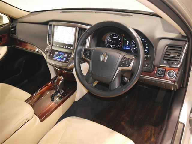 クラウン ロイヤルサルーンｉ－Ｆｏｕｒ　フルセグ地デジ　ＡＢＳ　エアバッグ　カーテンエアバック　スマートキ　盗難防止システム　オートエアコン　ＤＶＤ　クルーズコントロール　パワーシート　ＥＴＣ　Ｂカメラ　４ＷＤ　ドライブレコーダー　キーレス（4枚目）