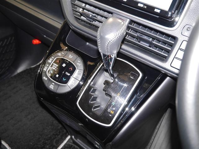 ノア Si ダブルバイビーII バックモニター クルコン LEDヘッド ドラレコ ETC 寒冷地仕様 4WD スマートキー DVD ナビ&TV 3列シート 横滑り防止 盗難防止装置 アイドリングストップ メモリーナビ アルミホイール(6枚目)