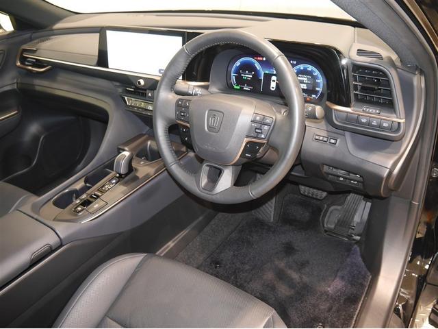 クラウンクロスオーバー Gレザーパッケージ クルーズコントロール パワーシート バックモニター LEDヘッドランプ レザーシート ドラレコ ETC 100V電源 フルセグTV 4WD スマートキー 盗難防止装置 ミュージックプレイヤー接続可(4枚目)