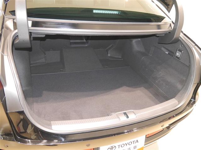 クラウンクロスオーバー Gレザーパッケージ クルーズコントロール パワーシート バックモニター LEDヘッドランプ レザーシート ドラレコ ETC 100V電源 フルセグTV 4WD スマートキー 盗難防止装置 ミュージックプレイヤー接続可(9枚目)