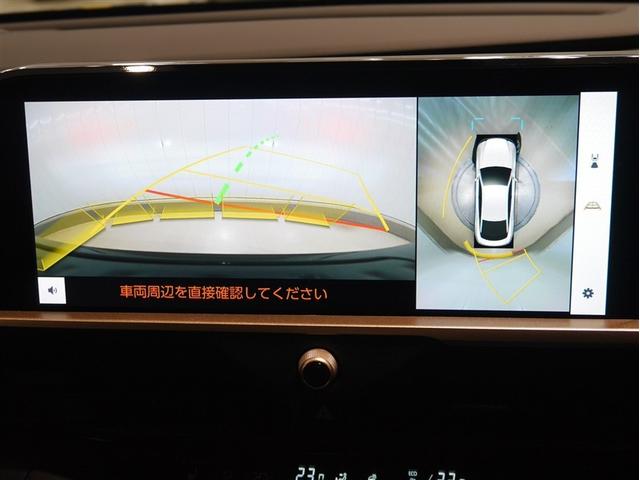 クラウンクロスオーバー Gレザーパッケージ クルーズコントロール パワーシート バックモニター LEDヘッドランプ レザーシート ドラレコ ETC 100V電源 フルセグTV 4WD スマートキー 盗難防止装置 ミュージックプレイヤー接続可(17枚目)